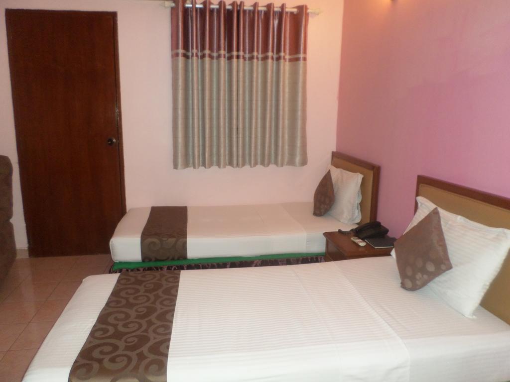 Skai Lodge Malé Rom bilde